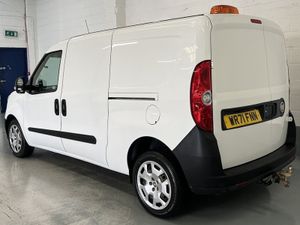 2021 Fiat Doblo Panel Van - Image 4