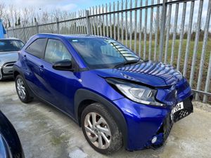 24 Aygo X 1.0 Petrol 3km Drives - Image 2