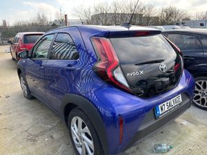 24 Aygo X 1.0 Petrol 3km Drives - Image 4