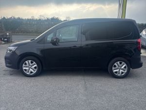 Renault Kangoo Advance 95 Bhp (Black) ex vat price - Image 4