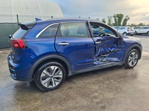 212 Kia Niro  E Niro  Ev  Automatic - Image 3