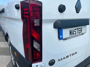Renault Master 2.0 - Image 3