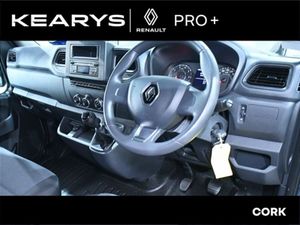 Renault Master FWD LM35 Blue dCi 135 Business MY22 - Image 3