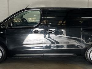 2022 Citroen Dispatch Panel Van - Image 4