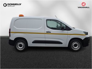 Peugeot Partner Standard Diesel Professional Premi - Image 3