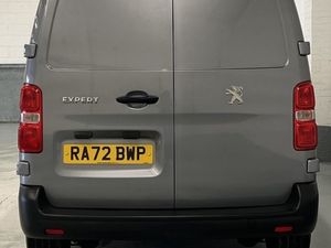 2023 Peugeot Expert Panel Van - Image 4