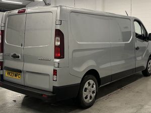 2023 Renault Trafic Panel Van - Image 2