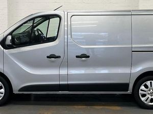 2023 Renault Trafic Panel Van - Image 2