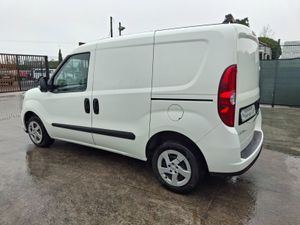 231 Fiat Doblo  Cargo  1.6 Diesel - Image 4