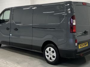 2024 Renault Trafic Panel Van - Image 3
