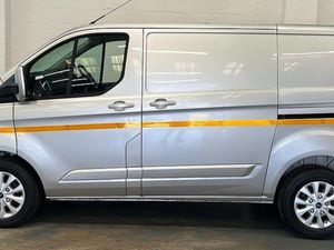 2022 Ford Transit Custom Panel Van - Image 2