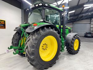 2015 John Deere 6150R - Image 3