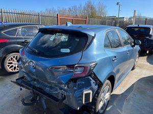 19 Corolla Luna Hybrid NCT 1/27 56 km Drives - Image 4