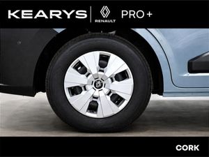 Renault Master FWD LM35 Blue dCi 170 EDC Advance E - Image 4