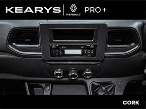 Renault Master FWD LM35 Blue dCi 135 Business MY22 - Image 4