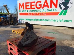 36" MINI DIGGER FILLING BUCKET.....40 PINS......72 - Image 2