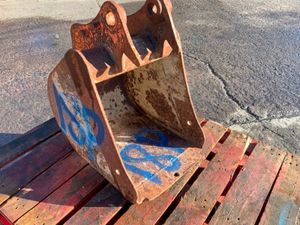 18" DIGGING BUCKET............45mm.........18p. - Image 4