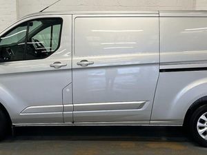 2022 Ford Transit Custom Panel Van - Image 4