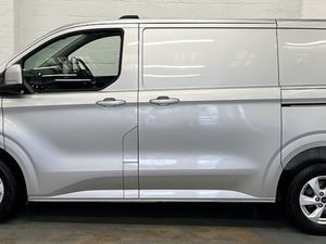 2024 Ford Transit Custom Panel Van - Image 4