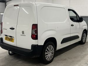 2021 Peugeot Partner Panel Van - Image 2