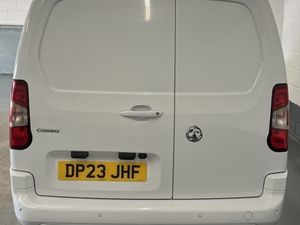 2023 Vauxhall Combo Panel Van - Image 2