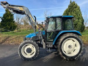 1997 New Holland 6635 with Loader - Image 2