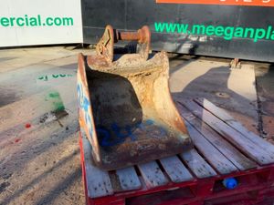 24" STRICKLAND BUCKET   45mm PINS........245. - Image 2