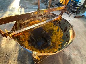 CONCRETE SHUTTERING POURING SKIP.......193v. - Image 2