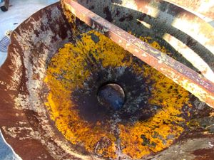 CONCRETE SHUTTERING POURING SKIP.......193v. - Image 3