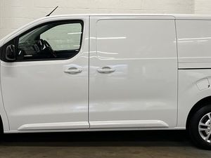 2023 Vauxhall Vivaro Panel Van - Image 4