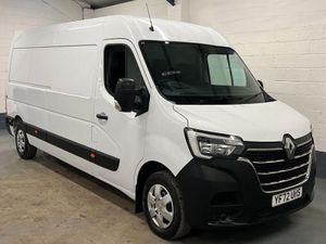 2023 Renault Master Medium Roof Panel Van - Image 2