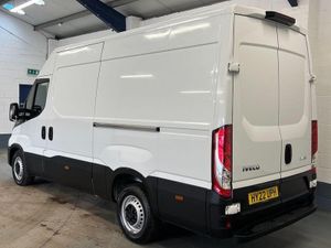 2022 Iveco Daily Panel Van - Image 2