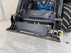 Valtra T154 Tractor - Image 4