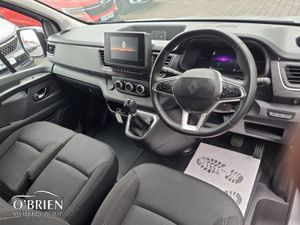 Renault Trafic TRAFIC LL30 BLUE DCI 170 AUTO Sport - Image 2