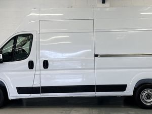 2025 Citroen Relay High Roof Panel Van - Image 4