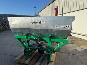 Agrional Fertiliser Spreaders - Image 3