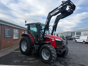 Massey Ferguson 5711M - Image 4