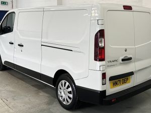 2021 Renault Trafic Panel Van - Image 4