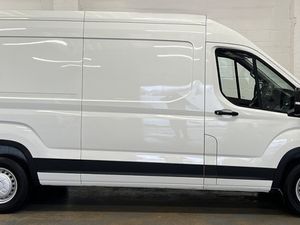 2023 Maxus Deliver 9 Panel Van - Image 2