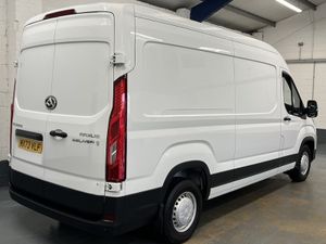 2023 Maxus Deliver 9 Panel Van - Image 3