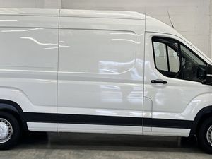 2023 Maxus Deliver 9 Panel Van - Image 3