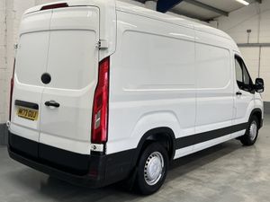 2023 Maxus Deliver 9 Panel Van - Image 4