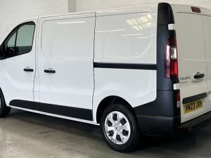 2023 Renault Trafic Panel Van - Image 3