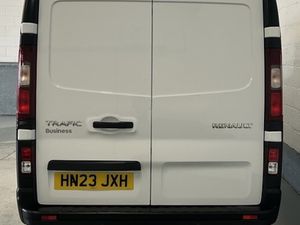 2023 Renault Trafic Panel Van - Image 2