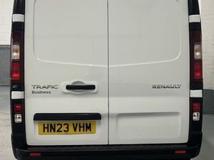 2023 Renault Trafic Panel Van - Image 2