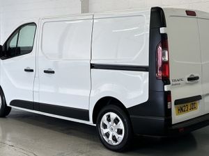 2023 Renault Trafic Panel Van - Image 4