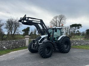 Valtra N174 Versu 2350 Hours - Image 2