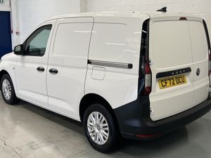 2023 Volkswagen Caddy Panel Van - Image 4