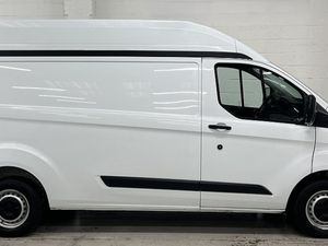 2023 Ford Transit Custom Panel Van - Image 4