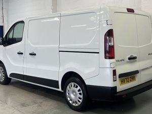 2023 Renault Trafic Panel Van - Image 3